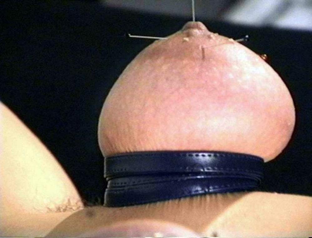 15P Kinky girlfriends tied up and fucked gallery 21