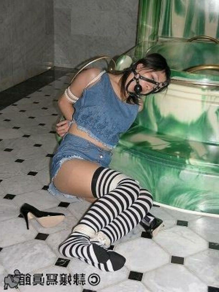 15P Kinky bdsm gfs tied up and fucked gallery 69