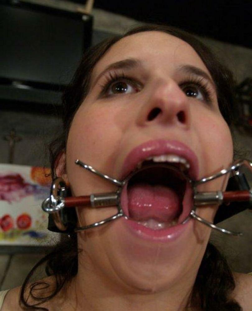 18P Kinky girlfriends get tied up and fucked gallery 7