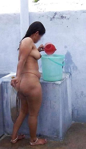 10P Indian bathing outside