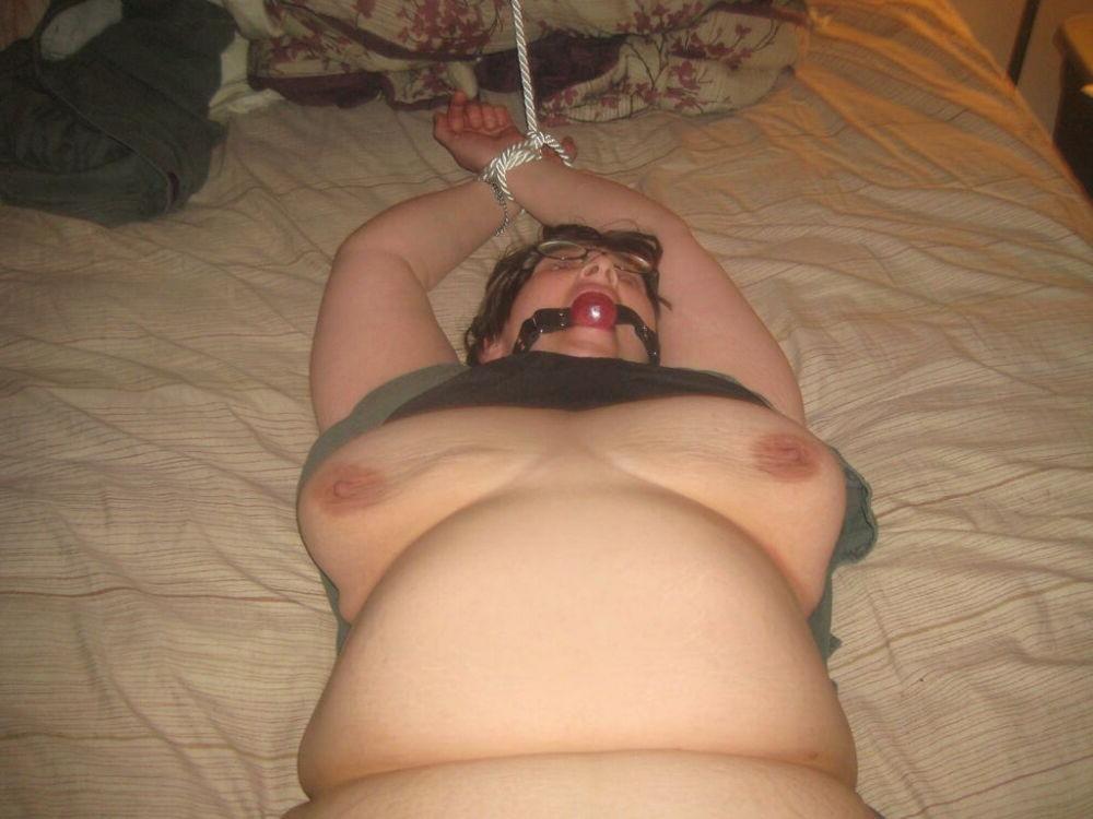 15P Kinky girlfriends tied up and tortured gallery 15