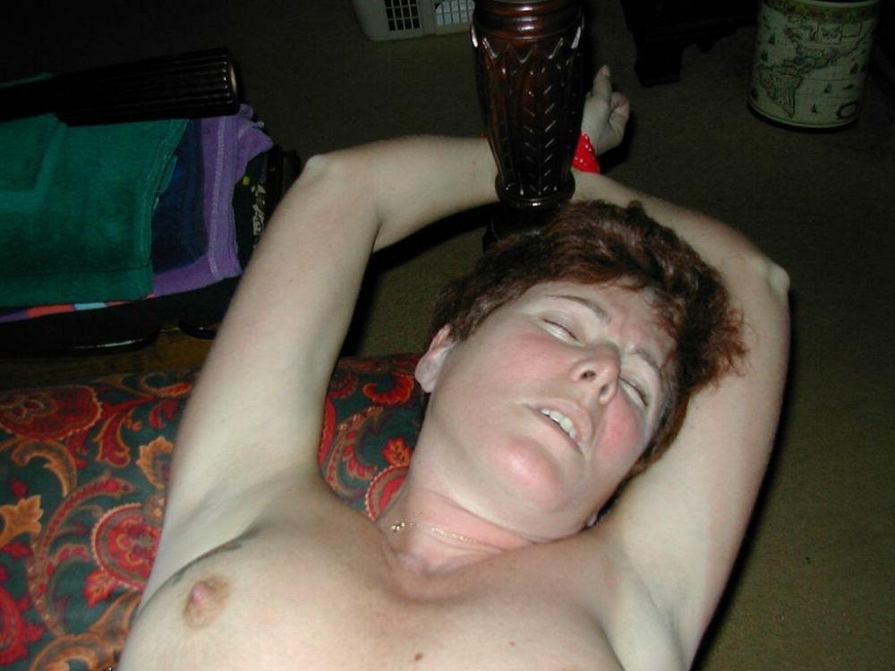 15P Kinky girlfriends tied up and tortured gallery 10