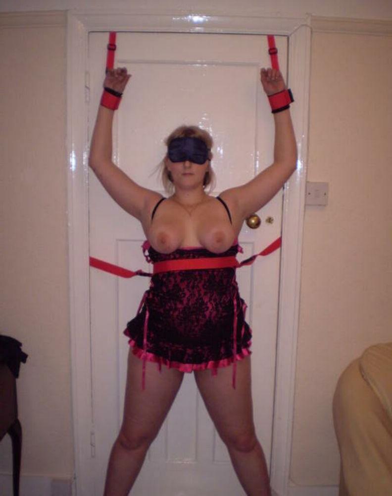 15P Kinky girlfriends tied up and tortured gallery 3