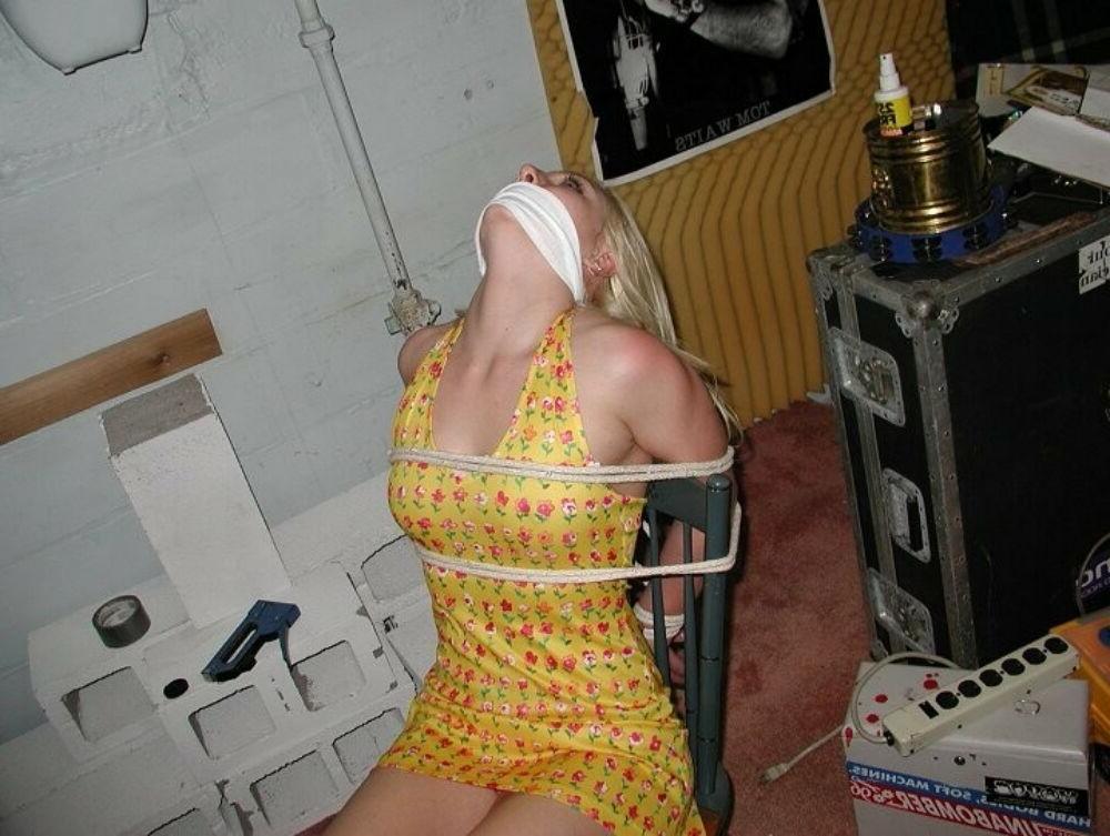 15P Kinky girlfriends tied up and tortured gallery 12
