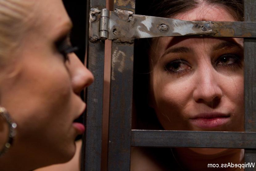 15P Submissive slut faces her fears in a kinky, perverted lesbian roleplay with puni