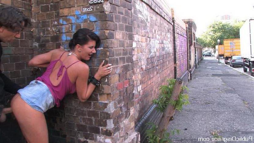 15P Dark haired lass bondaged and having rough sex outside