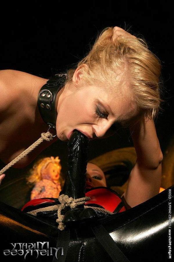 16P Mistress abusing her sexy blonde slave