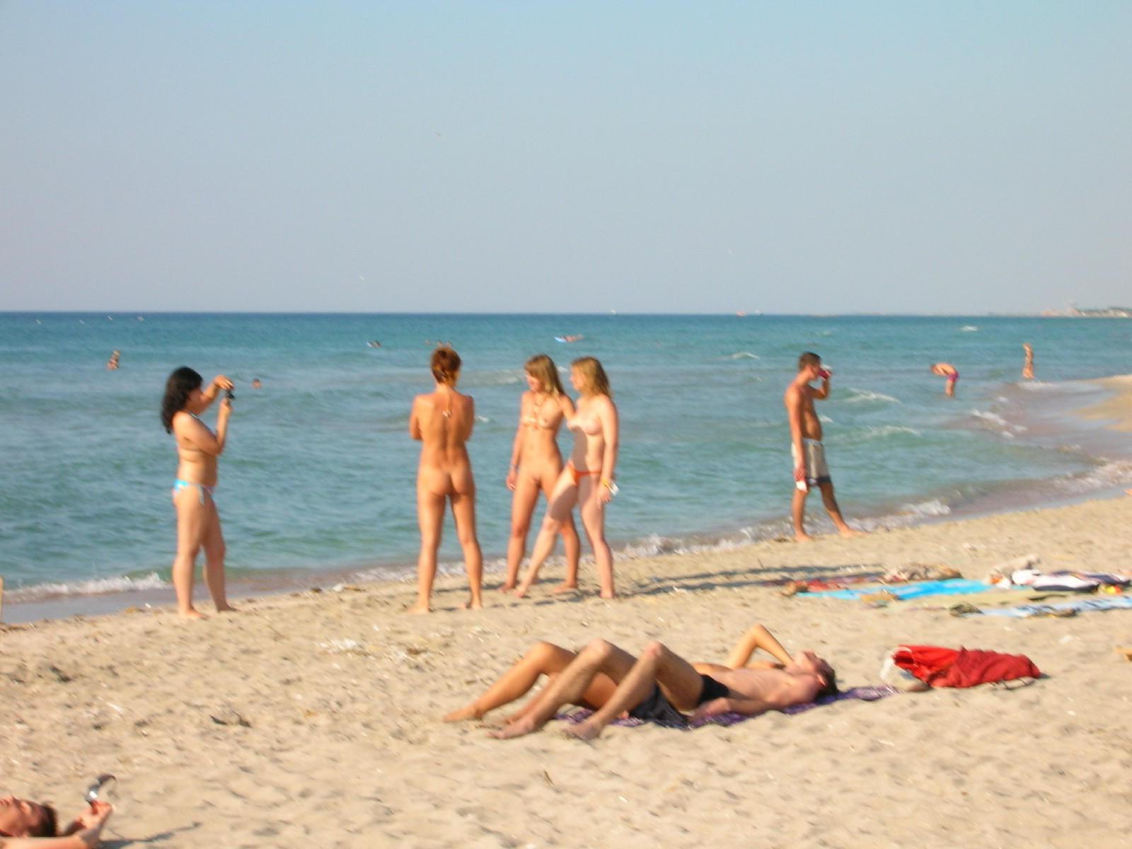 15P Warning -  real unbelievable nudist photos and videos
