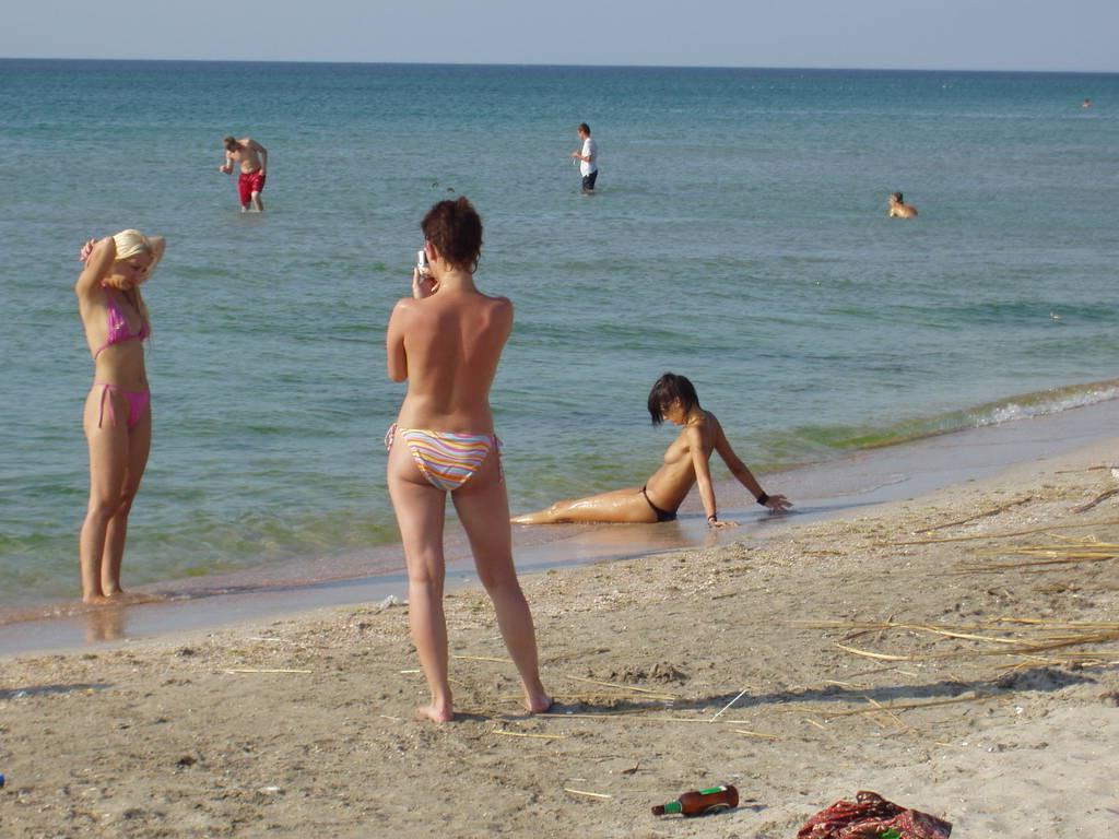 15P Warning -  real unbelievable nudist photos and videos