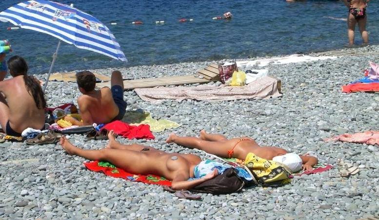 15P Warning -  real unbelievable nudist photos and videos