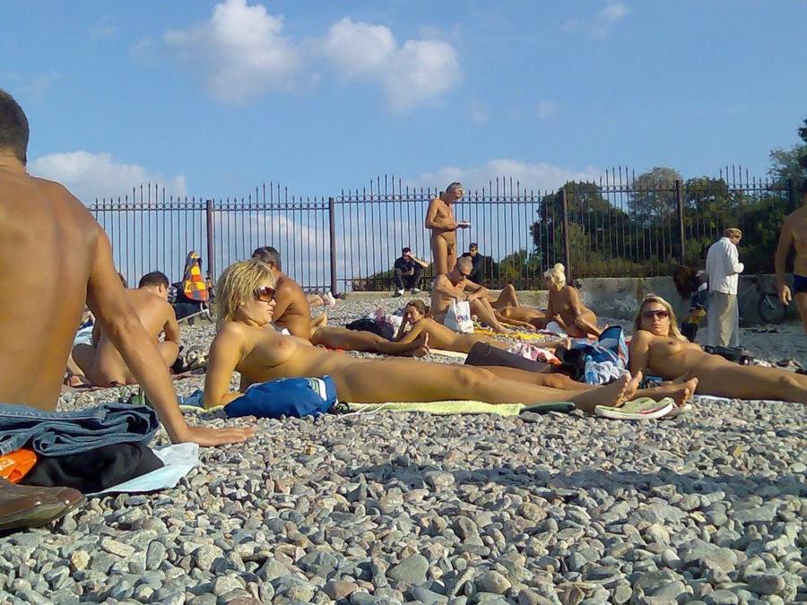 15P Warning -  real unbelievable nudist photos and videos