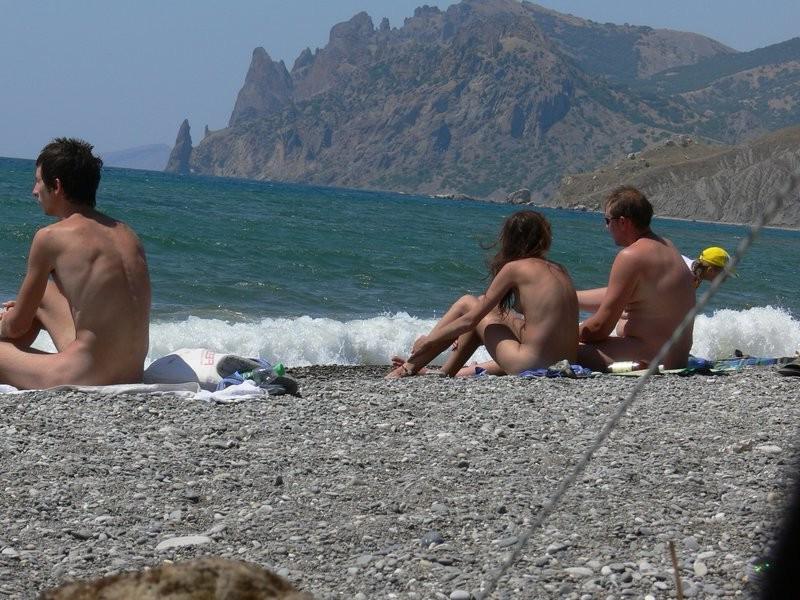15P Warning -  real unbelievable nudist photos and videos