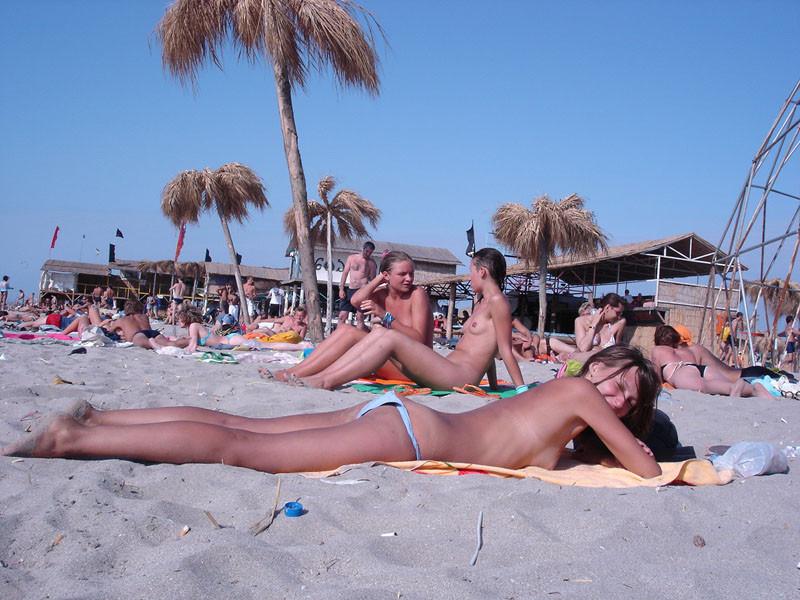 15P Warning -  real unbelievable nudist photos and videos