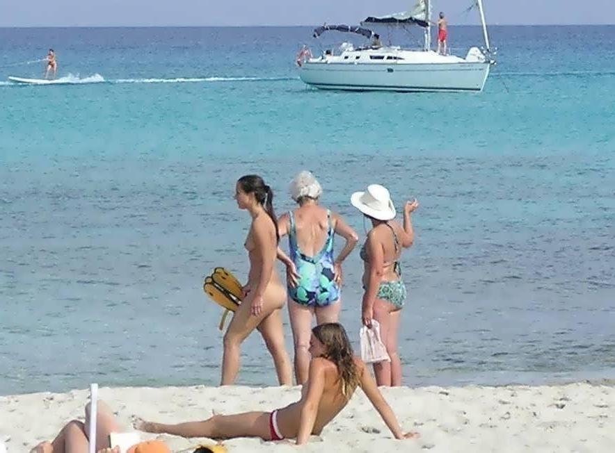 15P Warning -  real unbelievable nudist photos and videos