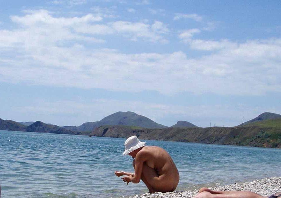 15P Warning -  real unbelievable nudist photos and videos