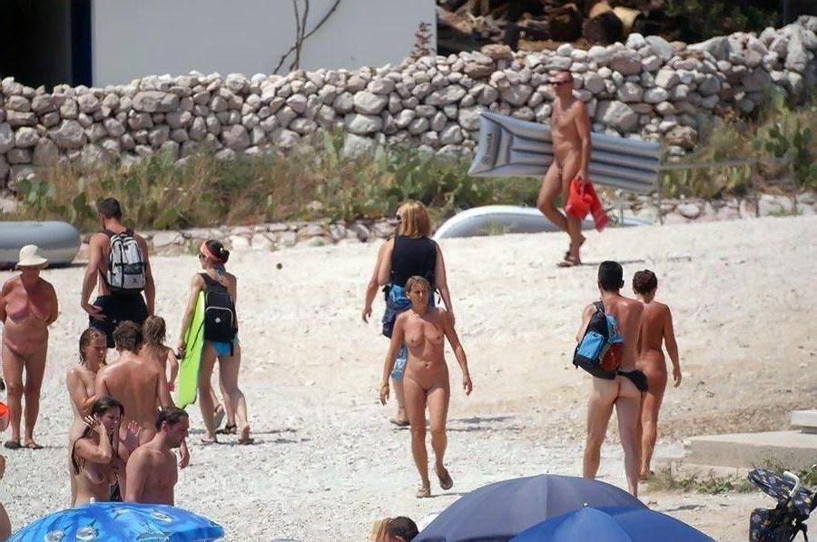 15P Warning -  real unbelievable nudist photos and videos
