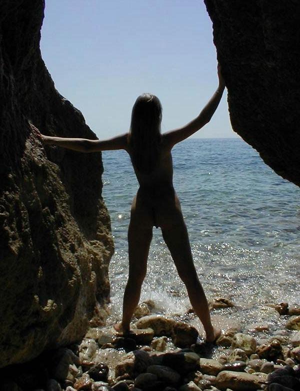 15P Warning -  real unbelievable nudist photos and videos