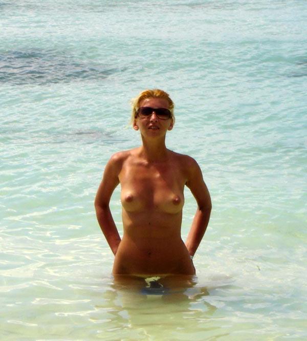 15P Warning -  real unbelievable nudist photos and videos