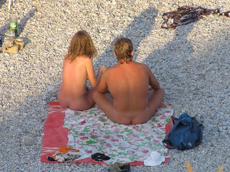 15P Warning -  real unbelievable nudist photos and videos