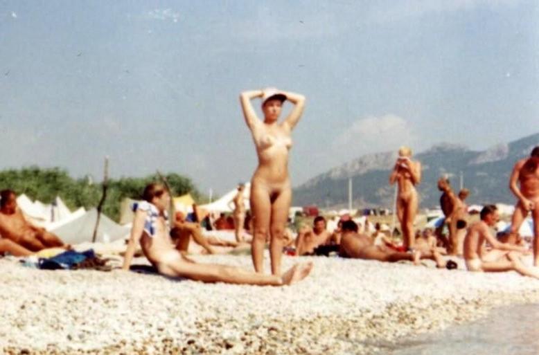 15P Warning -  real unbelievable nudist photos and videos
