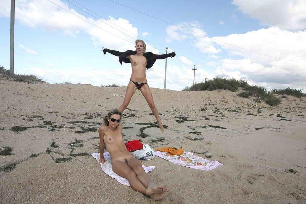 15P Warning -  real unbelievable nudist photos and videos