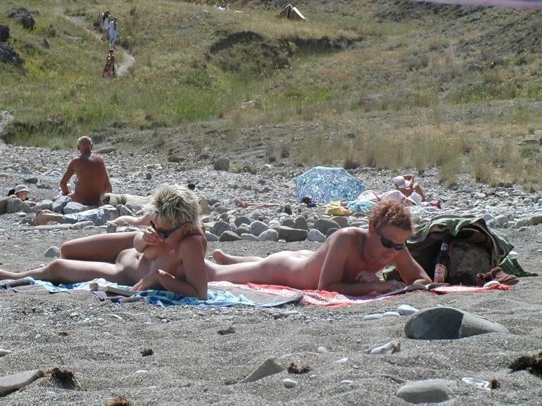 15P Warning -  real unbelievable nudist photos and videos