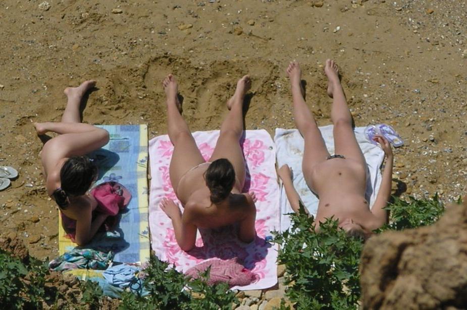 15P Warning -  real unbelievable nudist photos and videos