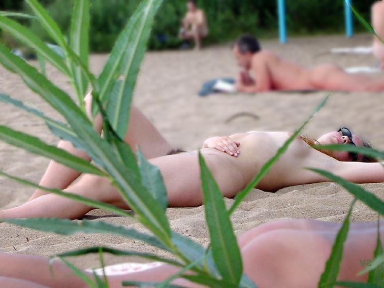 15P Warning -  real unbelievable nudist photos and videos