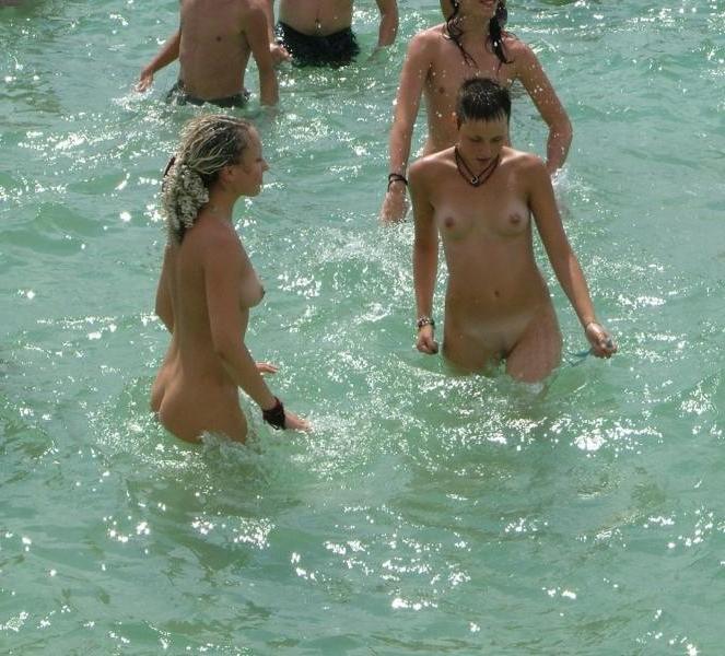 15P Warning -  real unbelievable nudist photos and videos
