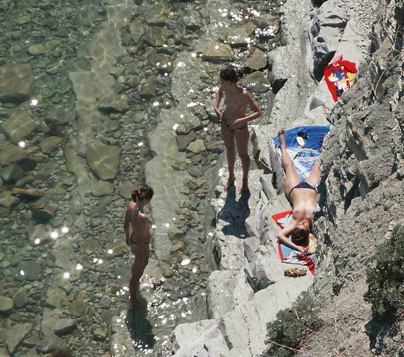 15P Warning -  real unbelievable nudist photos and videos