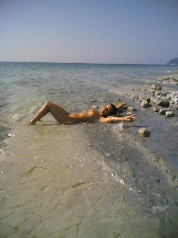 15P Warning -  real unbelievable nudist photos and videos