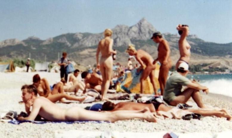 15P Warning -  real unbelievable nudist photos and videos