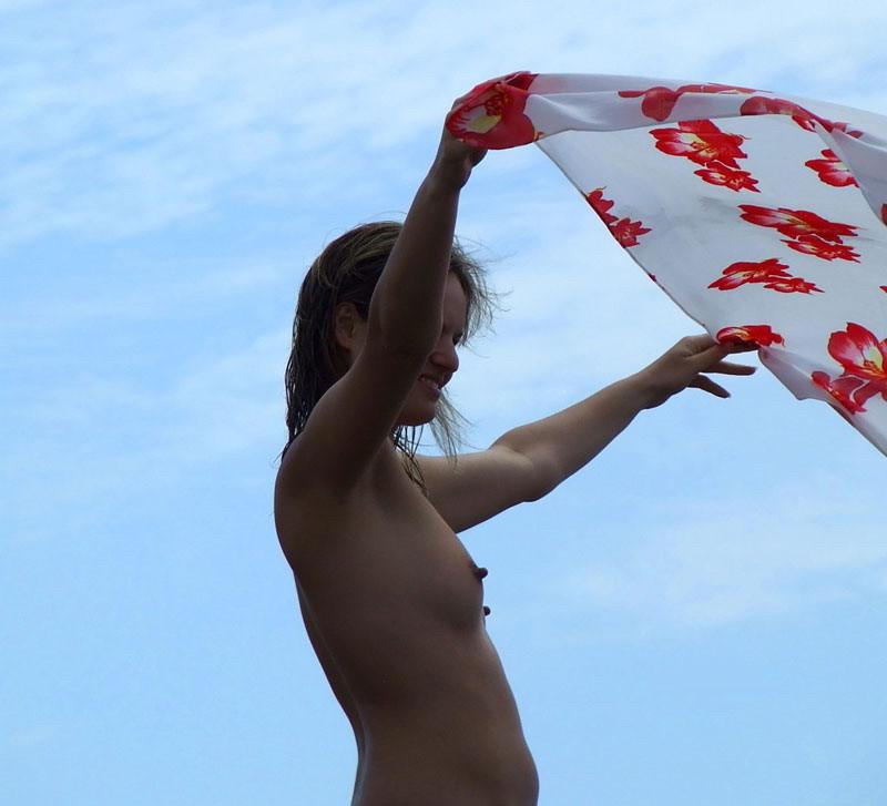 15P Warning -  real unbelievable nudist photos and videos