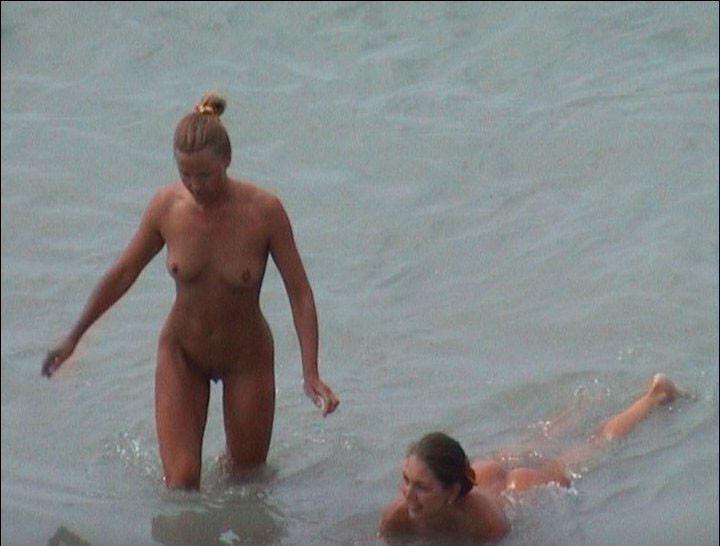 15P Warning -  real unbelievable nudist photos and videos