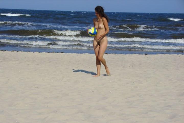 15P Warning -  real unbelievable nudist photos and videos