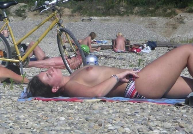 15P Warning -  real unbelievable nudist photos and videos