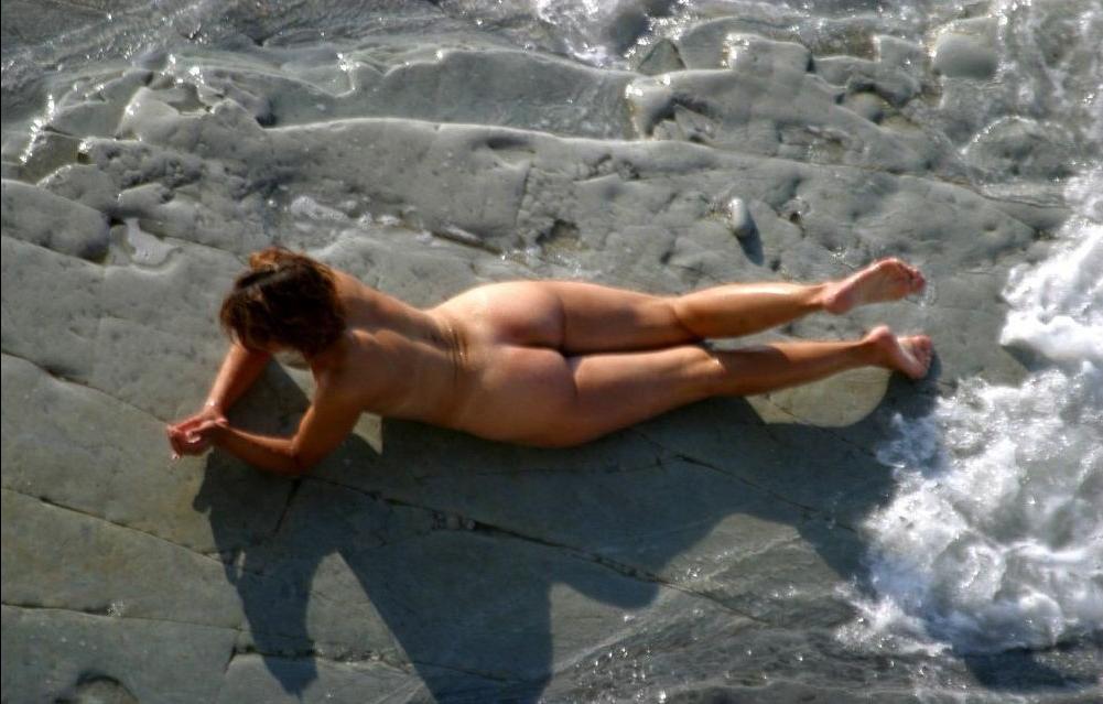 15P Warning -  real unbelievable nudist photos and videos