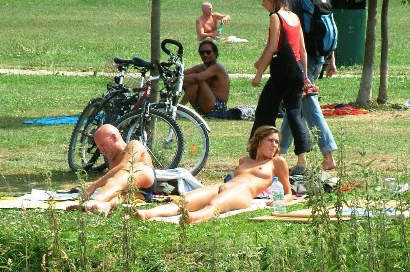 15P Warning -  real unbelievable nudist photos and videos
