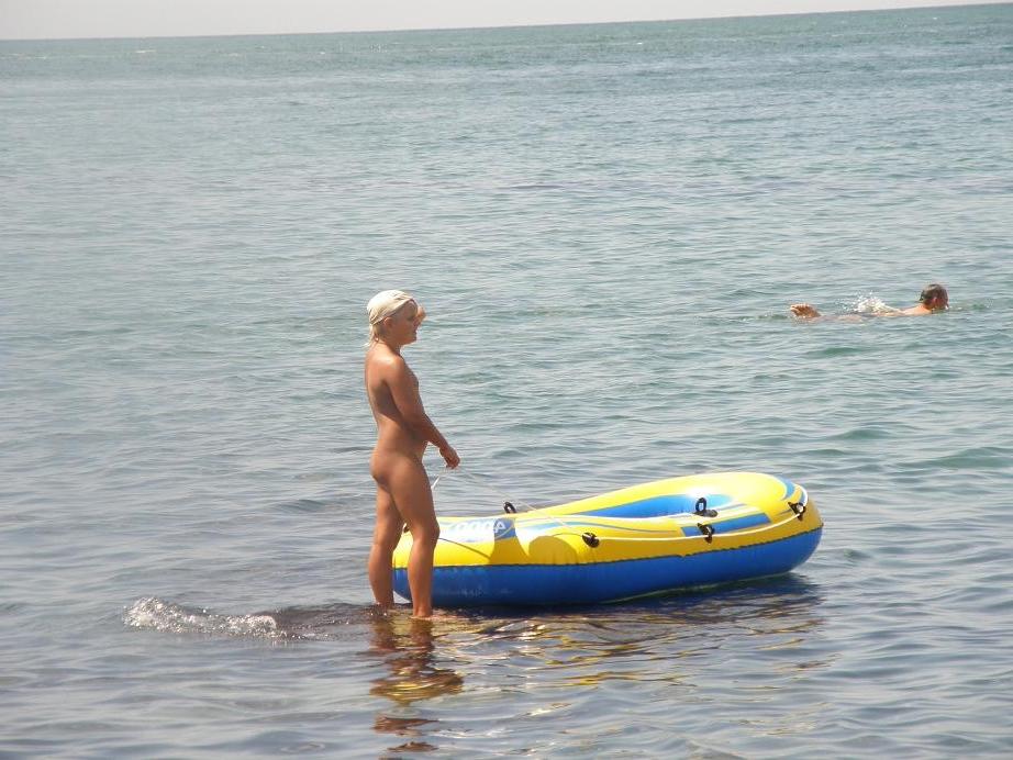 15P Warning -  real unbelievable nudist photos and videos