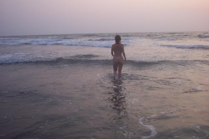 15P Warning -  real unbelievable nudist photos and videos