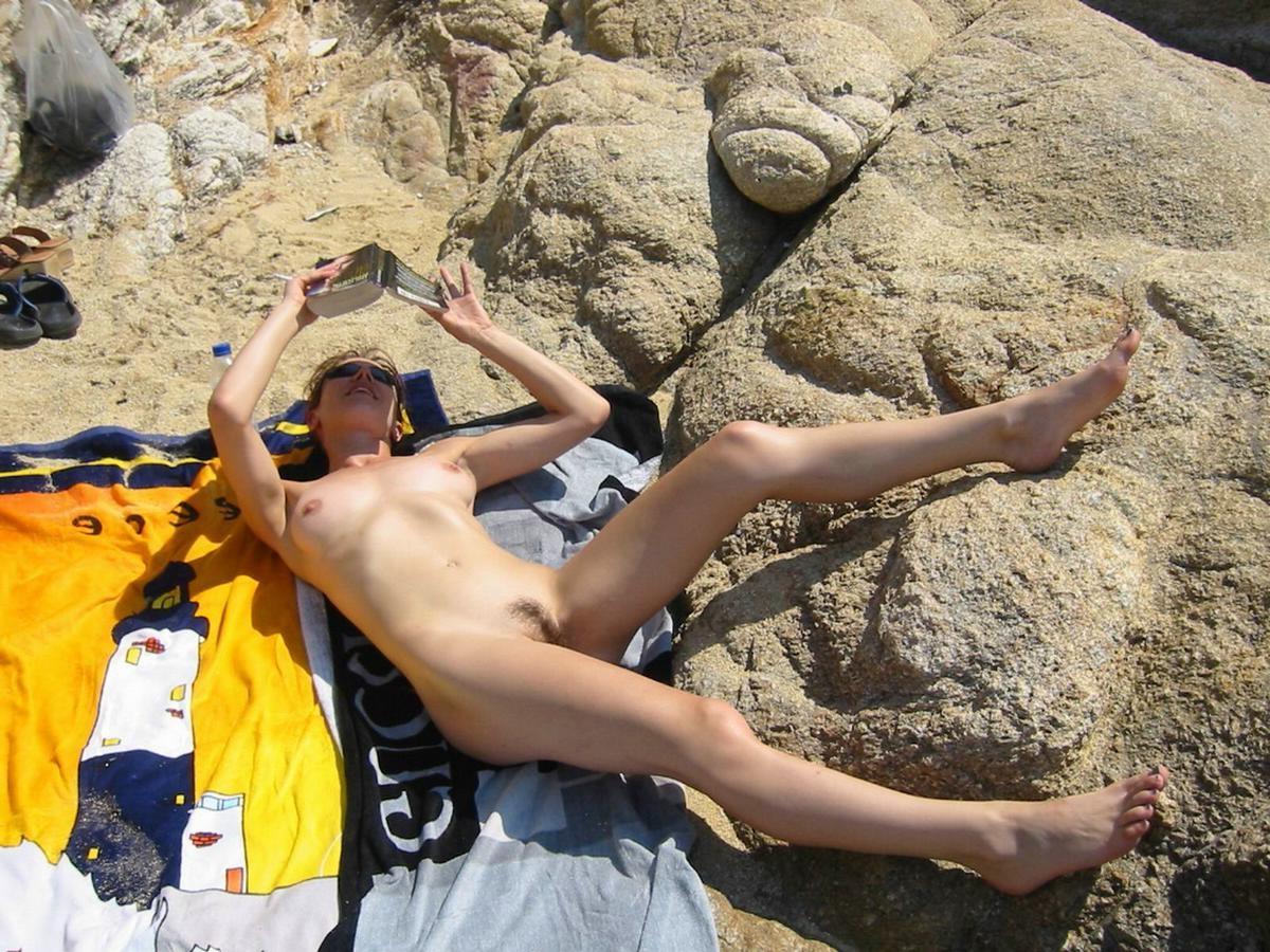 16P amateurs nude on public beach