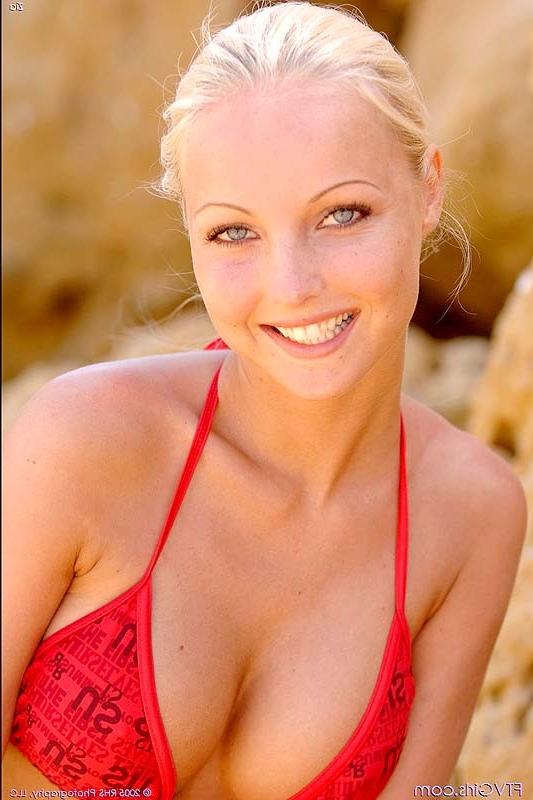 15P Beach blonde in red hot bikini