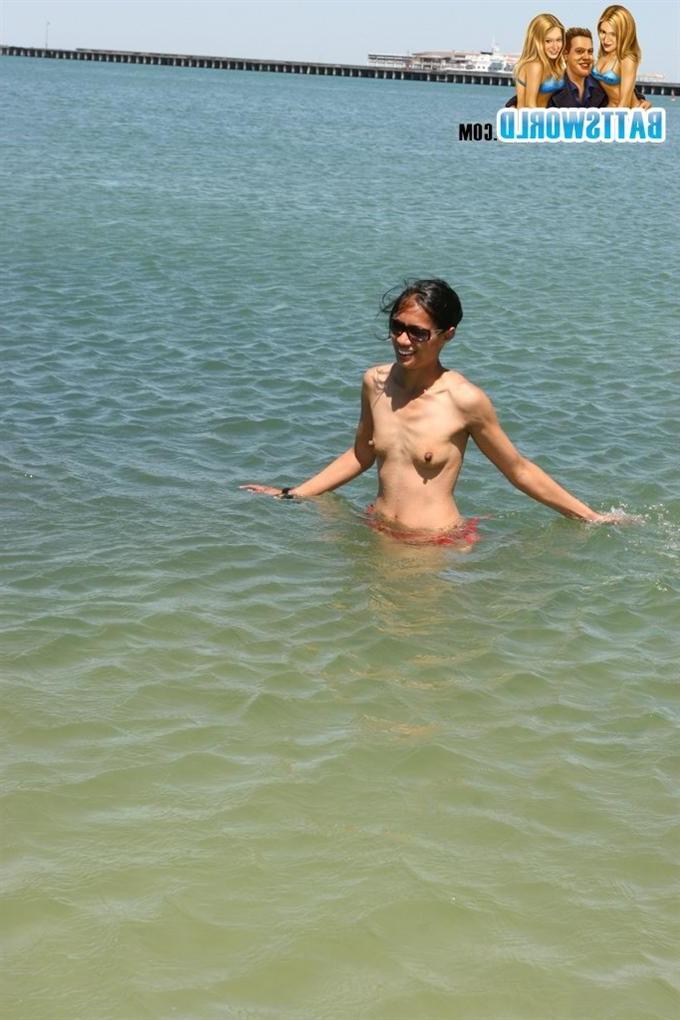 15P Three hot amateur teens take off their bikinis in the ocean