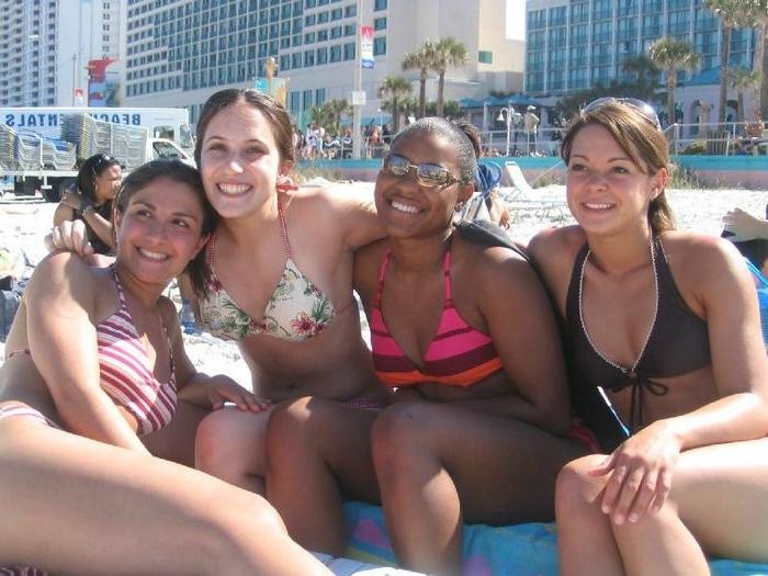 20P College teenies tanning in bikinis