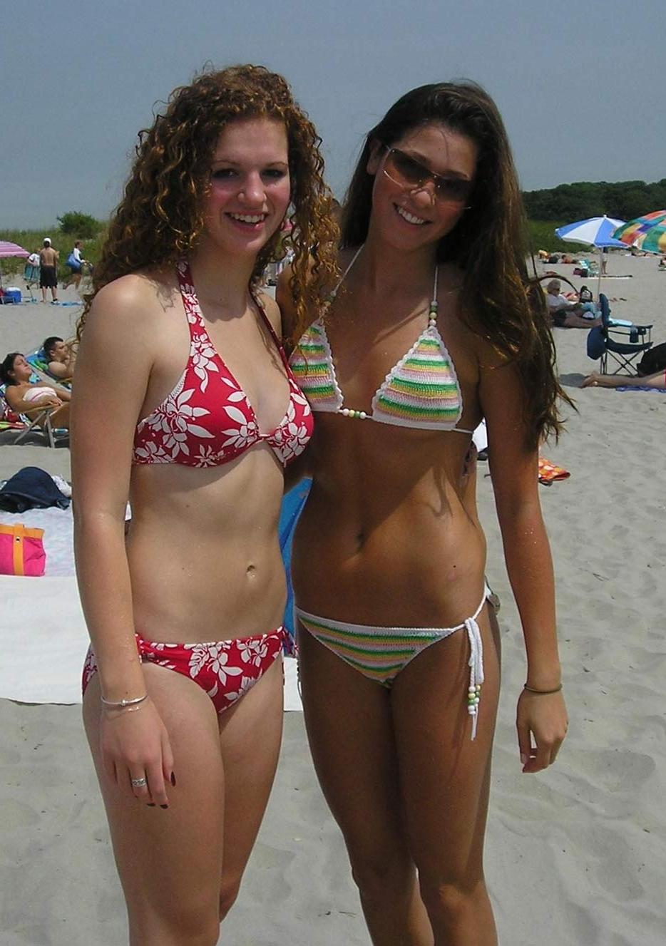 20P Horny college angels in bikinis