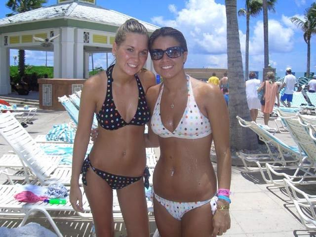 20P Horny college angels in bikinis