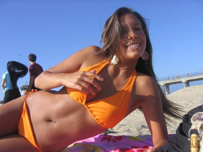 20P Horny college angels in bikinis
