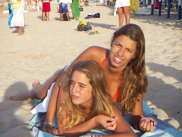 20P College teens in skimpy bikinis