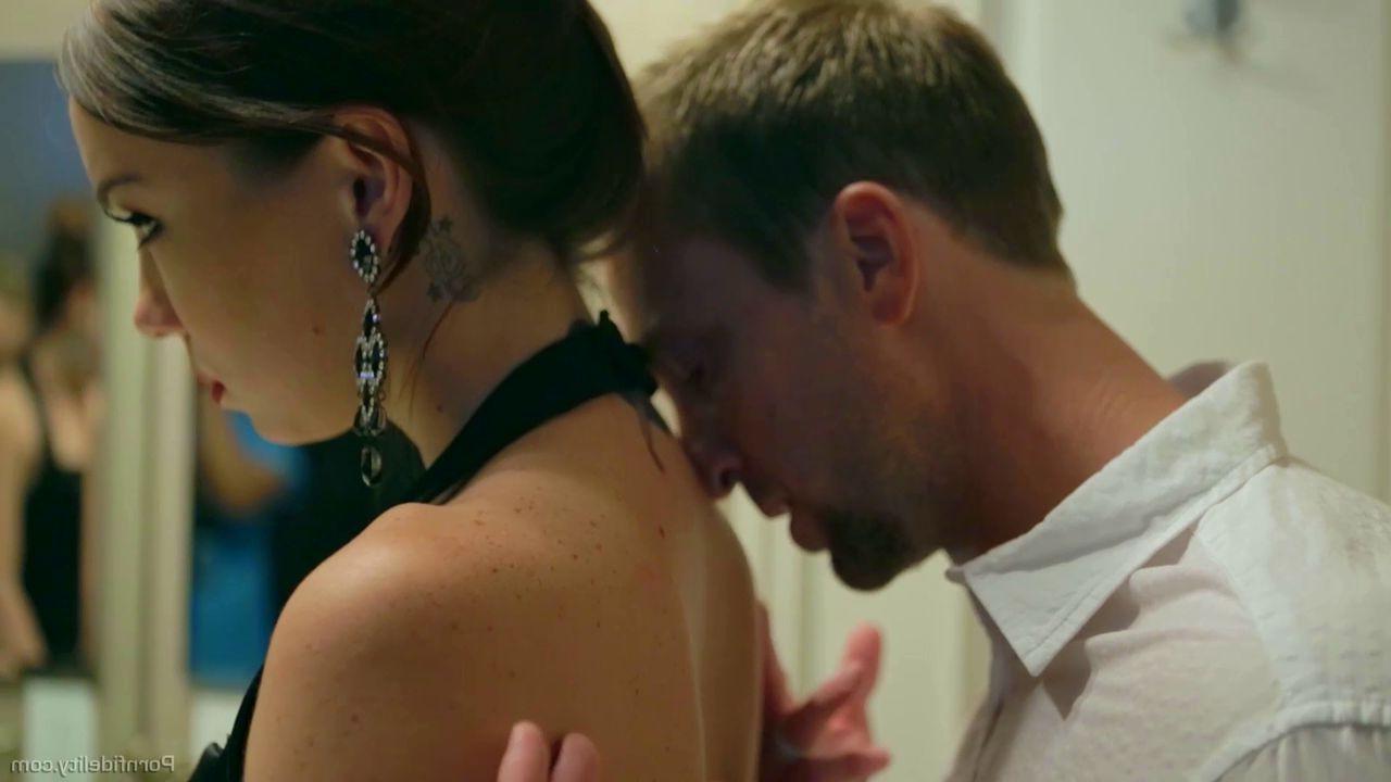 16P Delicious Capri Anderson banged in her shaved cunt
