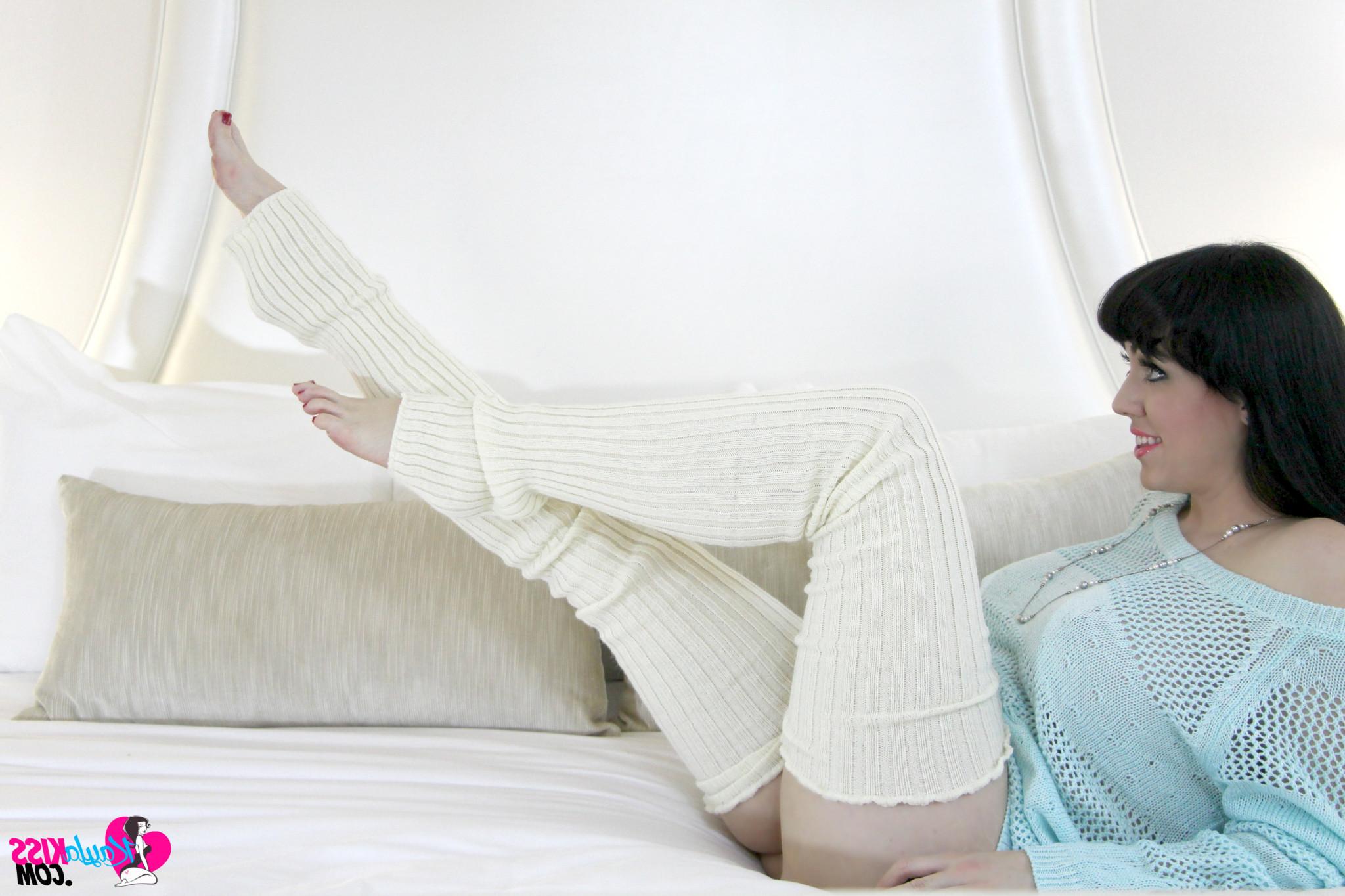 12P Blue Knit Sweat Photos